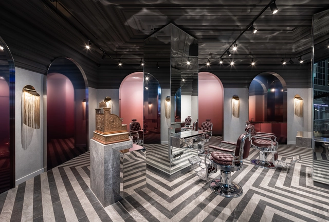 Dundas Square Barbers / NIVEK REMAS - Interior Photography, Healthcare Interiors, Lighting