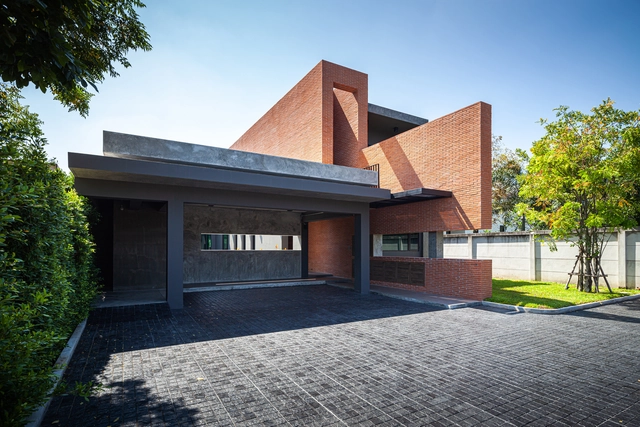 Tube House / Volume Matrix Studio - Exterior Photography, Houses, Courtyard, Facade, Door