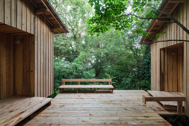 屋久岛“再生住宅”SUMU / tono Inc. - 建筑图, 独立住宅, 花园, 门, 森林