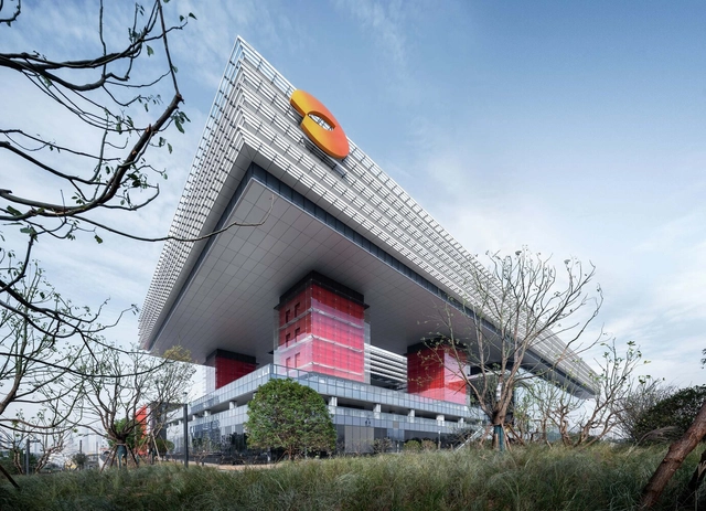 湖南广播电视台节目生产基地 / HPP 建筑事务所 - 建筑图, 公共机构设施, 表皮