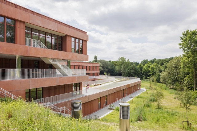 Campus Infantil Theodoor / cuypers & Q architecten - Fotografia de Exterior, Jardim De Infância, Jardim, Fachada