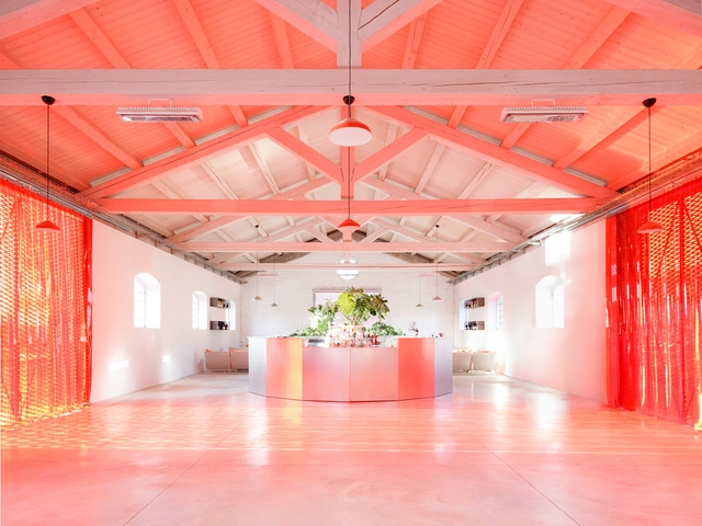 La Mistica / SUPERVOID - Fotografía interior, Reconversión, Puerta, Pilares, Fijación Vigas, Arco