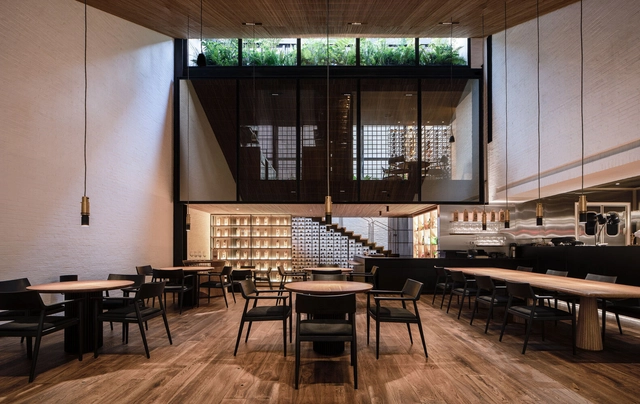 Restaurante Leo / Refugio Arquitectura - Fotografía interior, Restaurant, Fijación Vigas, Mesas, Iluminación, Sillas