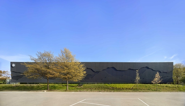 Centro de exposiciones Montblanc Haus / Nieto Sobejano Arquitectos - Fotografía exterior, Centro De Exhibición, Fachada