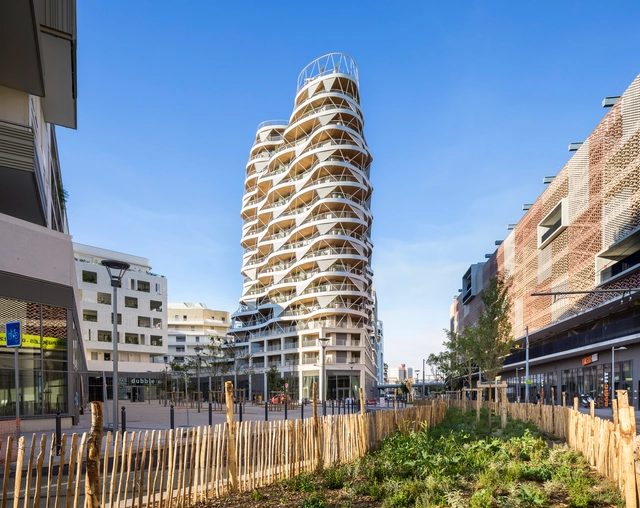 Higher Roch 塔楼 / Brenac & Gonzalez & Associés - 建筑图, 办公设施, 围栏, 表皮, 城市