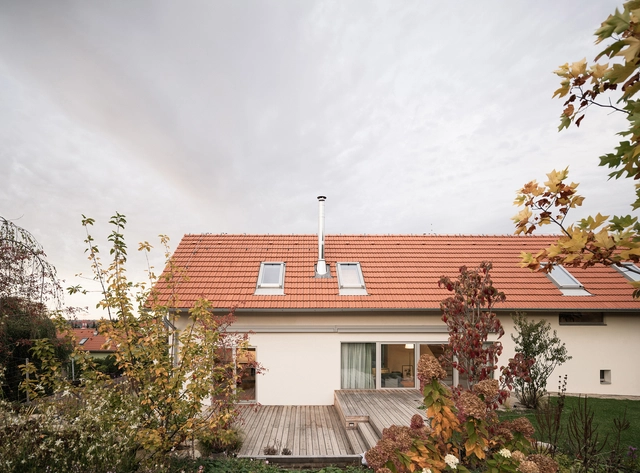 Casa en Zbraslav / Martin Neruda Architektura - Fotografía exterior, Casas, Jardín, Fachada