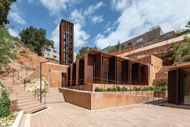 重新规划垃圾场，图尔特佩克观景台 / Taller de Arquitectura Miguel Montor - 建筑图, 文化建筑, 庭院, 表皮