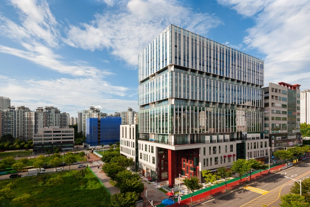Re-summit Tower / KARO Architects - Exterior Photography, Office Buildings, Facade, Cityscape