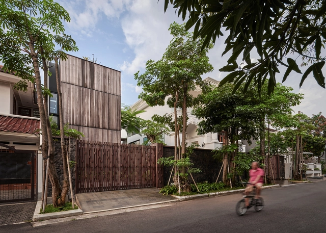 Casa Wood.White / RCAB Studio - Fotografía exterior, Casas, Fachada, Cierros