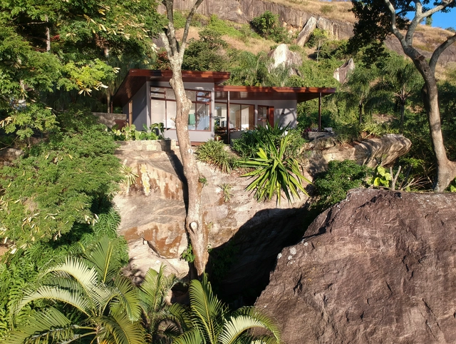 Casas brasileiras: 15 residências integradas à topografia natural - Imagem de Destaque