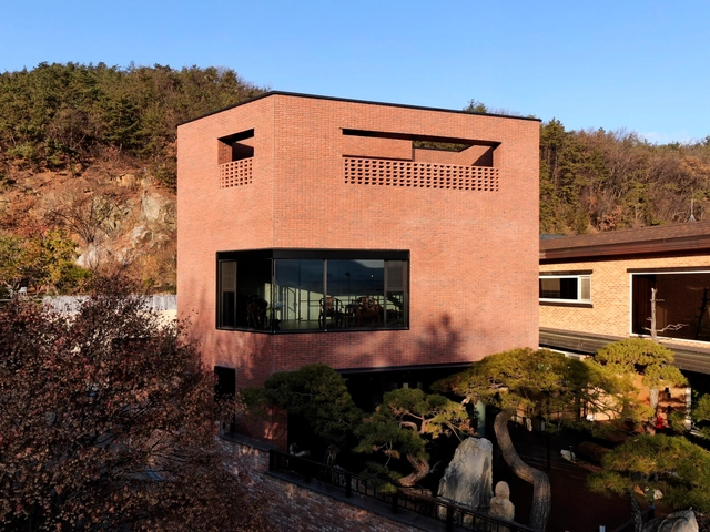 Casa na Colina / LKSA - Fotografia de Exterior, Casas, Fachada