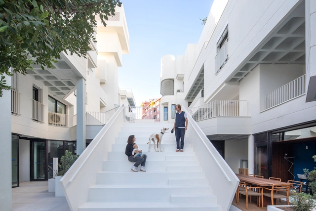 Projeto Gomila / MVRDV + GRAS Reynés Arquitectos - Fotografia de Exterior, Interiores, Fachada, Escada, Cadeira