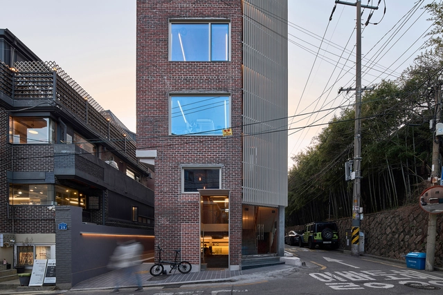 YN241 Mixed Use Building / skimA - Exterior Photography, Renovation, Facade