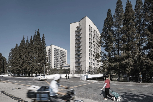 昆山市公共卫生中心  / 上海思域设计 - 建筑图, 保健中心, 表皮, 城市