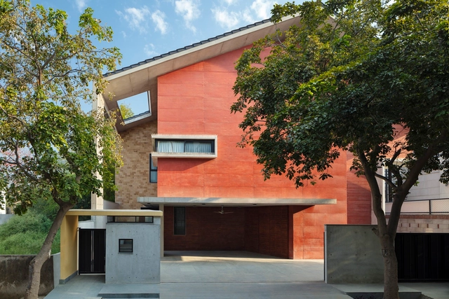 Chromatic House / Anagram Architects - Exterior Photography, Houses, Facade, Door