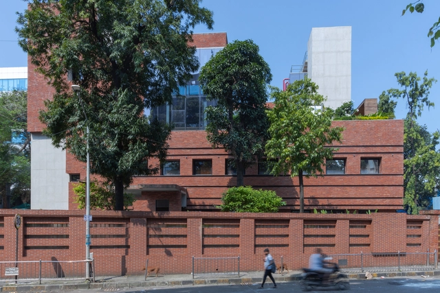 D10 Corporate House / Studio Saransh - Exterior Photography, Offices, Facade, Fence