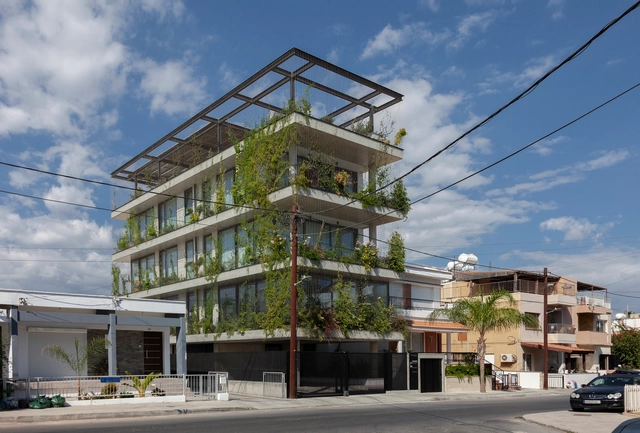 Jardim Urbano / Loizou Architects + Associates - Fotografia de Exterior, Apartamentos, Fachada