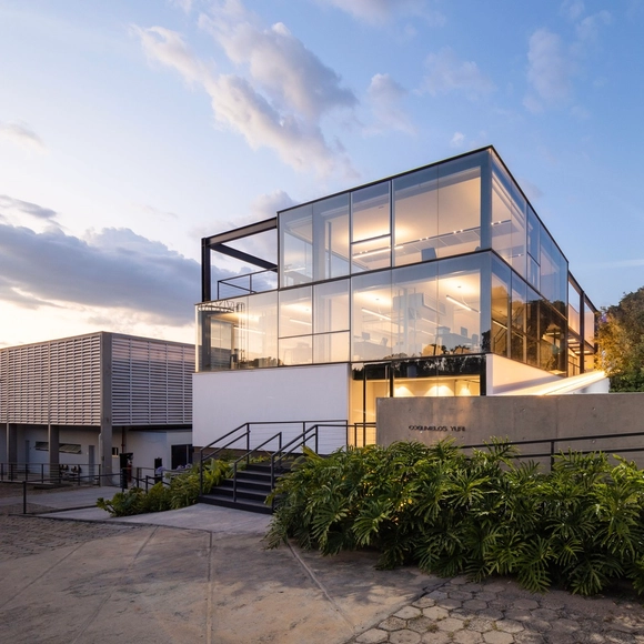 Yuri Mushroom Administrative Building   / Ponto de Apoio - Exterior Photography, Offices Interiors, Facade
