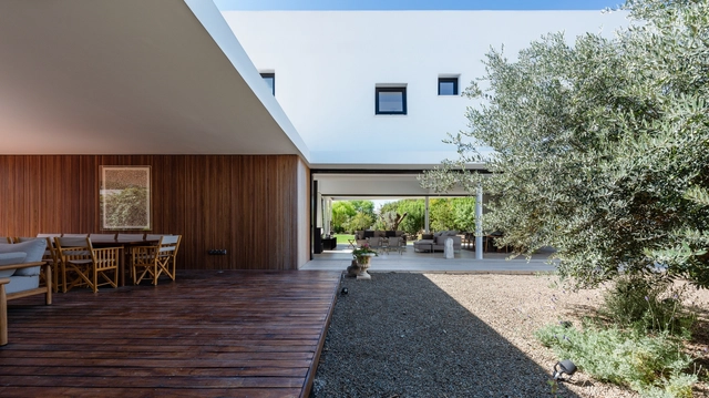 House With Courtyards / Christos Pavlou Architecture - Exterior Photography, Houses, Garden, Facade, Chair, Table