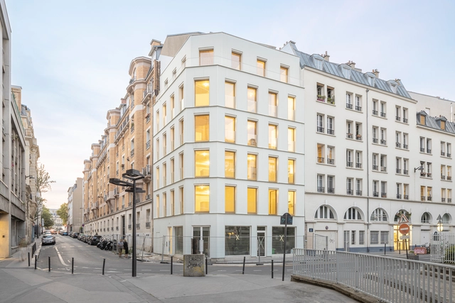 6 Housing Units in Paris / mobile architectural office - Exterior Photography, Apartments, Facade