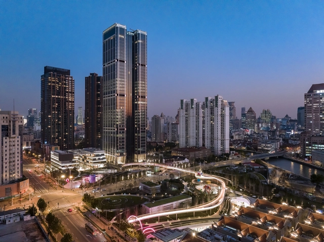 Suhe Centre Office Tower / Foster + Partners - Exterior Photography, Office Buildings, Cityscape