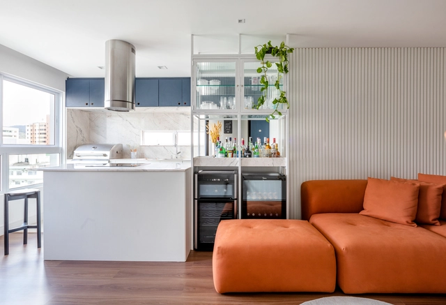 Apto. MA / Natan Hosins design - Fotografia de Interiores, Apartamentos, Cozinha, Mesa, Bancada, Cadeira