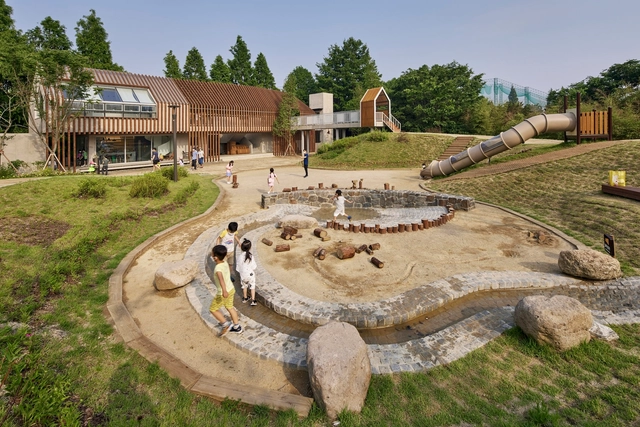 Mamkkeot House Community Center / ilsangarchitects - Exterior Photography, Community Center, Garden