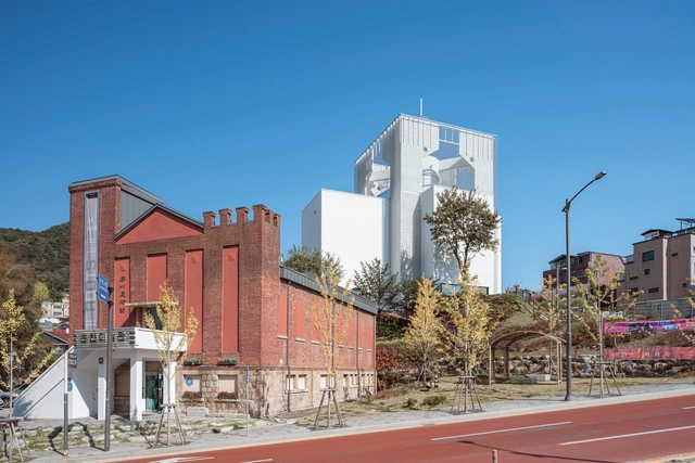 Chuncheon Art Plaza Bomnae Theater / Simplex Architecture - Exterior Photography, Restoration, Facade