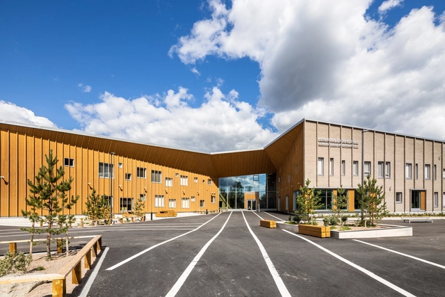 Edificio Multifuncional Keravanjoki / Lukkaroinen Architects - Fotografía exterior, Sustentabilidad, Fachada