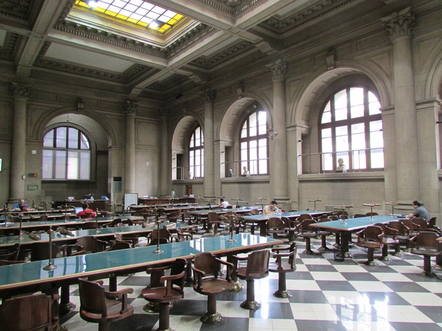 Arquitectura para objetos: Densidad y compresión en la Biblioteca Nacional de Chile - Imagen Principal
