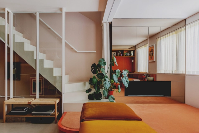 Ganhando perspectiva: 15 projetos que exploram o uso do vidro nos interiores - Imagem de Destaque