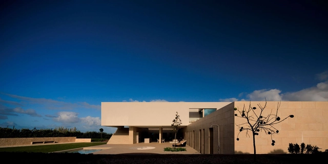 Falésia D'El Rey House / [i]da arquitectos - Exterior Photography, Houses, Facade, Door