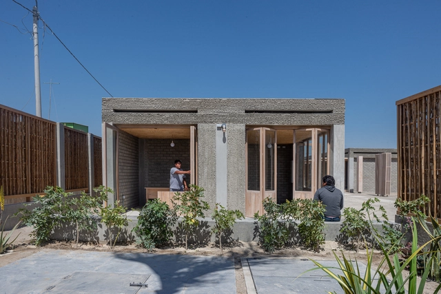Elementary School in Santa Cruz de Villacuri Community / Betsaida Curto Reyes + Atelier Ander Bados - Exterior Photography, Schools , Facade