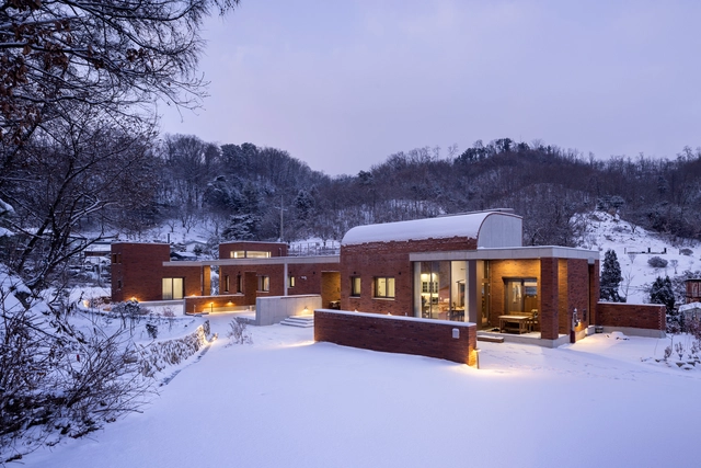 Pocheon House / 1990uao - Exterior Photography, Houses, Facade, Door