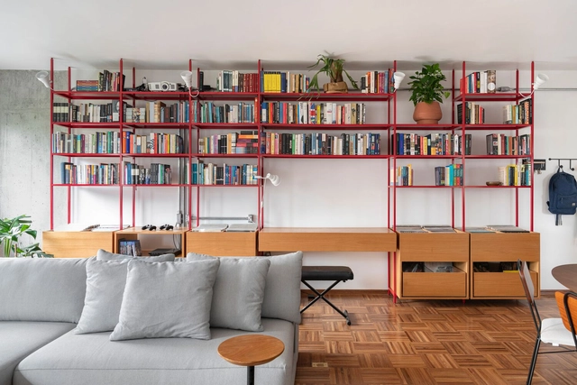 Bookshelf Apartment / COTA760 - Interior Photography, Apartment Interiors, Chair, Table
