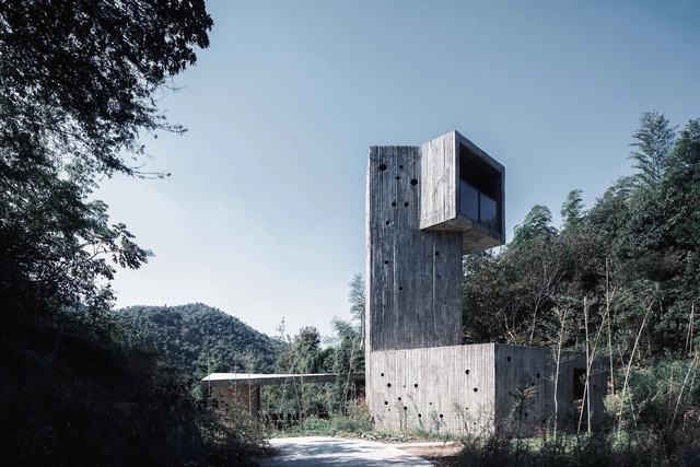 Uma estação de descanso no alto de uma montanha / Jumping House Lab - Fotografia de Exterior, Estruturas E Instalações, Fachada