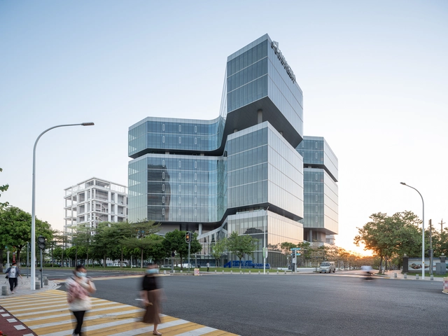 粤港澳大湾区高性能医疗器械创新中心 / 海茵建筑 - 建筑图, 药疗设施, 表皮, 城市