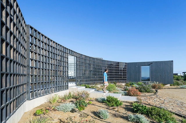 House of Circles / LAND Arquitectos - Exterior Photography, Houses, Garden, Facade