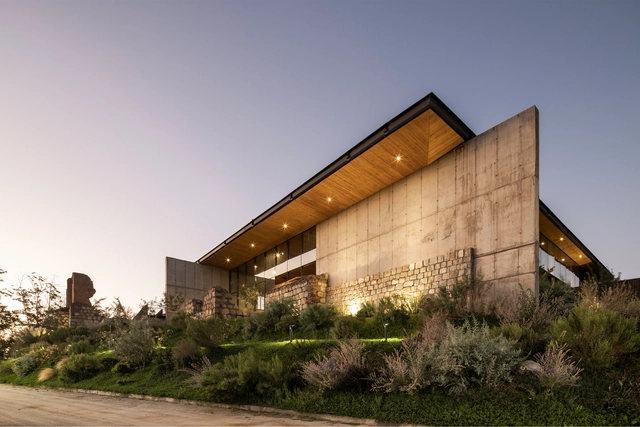 Centro de eventos Entremuros / Triangular + Gonzalo de la Parra - Fotografía exterior, Patrimonio, Fachada