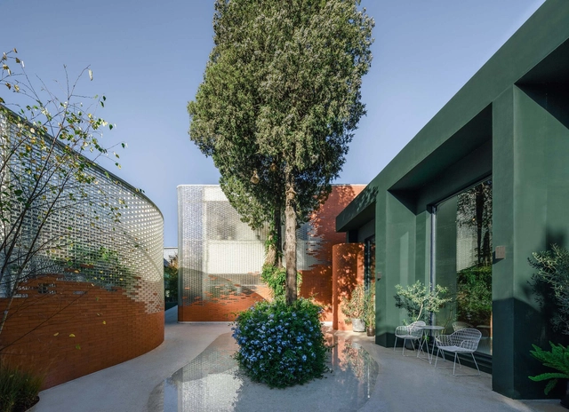 Estudio de arte floral Only Flower / Fangwei Architect - Fotografía exterior, Renovación, Jardín, Fachada, Sillas