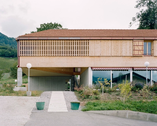 Community Housing in Villy / Madeleine architectes + Studio Francois Nantermod - Exterior Photography, Social Housing, Garden, Facade, Stairs, Door