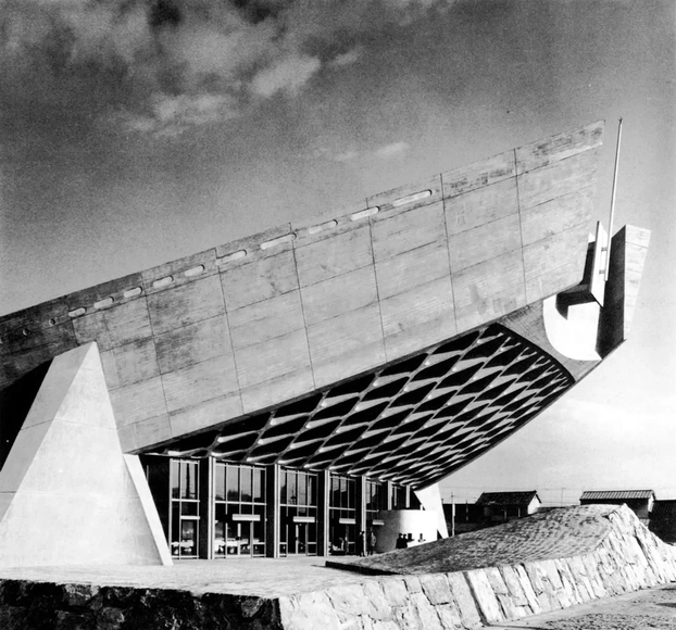 Autoridades aprovam demolição do Ginásio Nacional Kagawa no Japão, projetado por Kenzo Tange - Imagem de Destaque