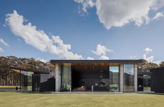 Golden Vale House / J Mammone Architecture - Exterior Photography, Houses, Facade, Door