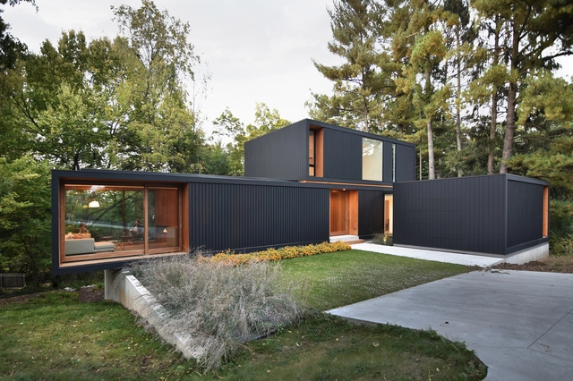 Casa Spring Harbor / Johnsen Schmaling Architects - Fotografia de Exterior, Casas, Jardim, Fachada