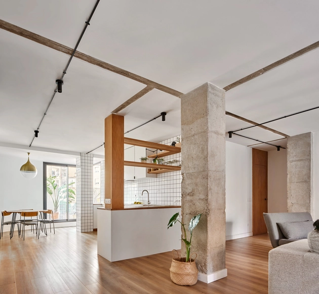 Casa Langdon / Estudi E. Torres Pujol - Fotografía interior, En Detalle, Cocina, Fijación Vigas, Fachada, Mesas, Sillas