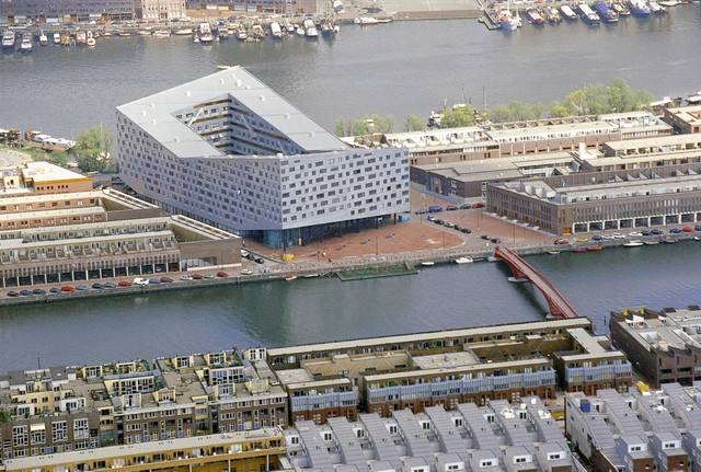 ¿Qué es el modelo económico del donut y por qué Ámsterdam lo usa en la ciudad? - Imagen Principal