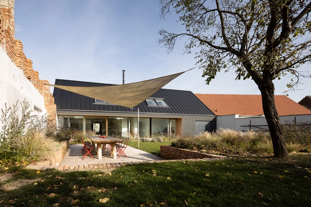 Family House Polánka / CL3 studio - Exterior Photography, Houses, Garden, Facade