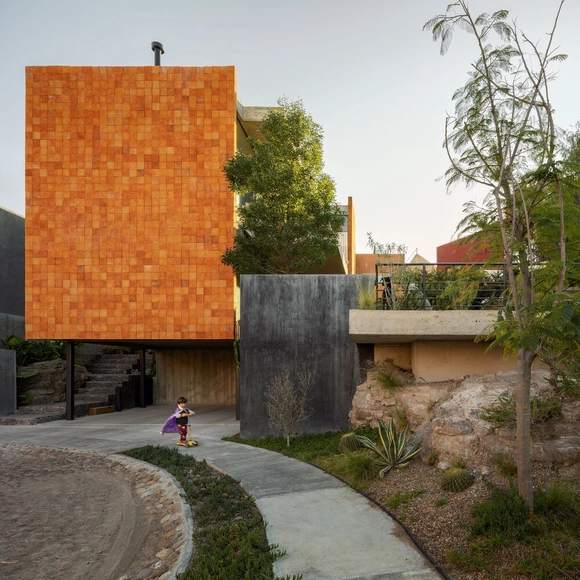 Casa TOMM / mauricio Alonso. m arquitecturA - Fotografía exterior, Decoración Y Ornamento, Fachada