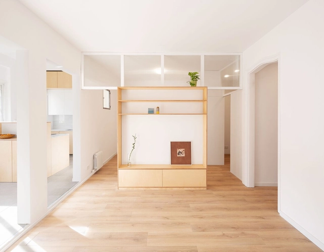 Reforma de vivienda en Cal Drapaire, Sants, Barcelona / Parramon + Tahull Arquitectes - Fotografía interior, Renovación, Fachada, Puerta