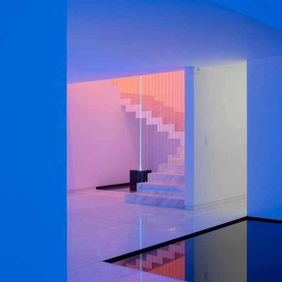 Entre la luz y la sombra: Explorando la iluminación para crear atmósferas en la arquitectura - Imagen Principal